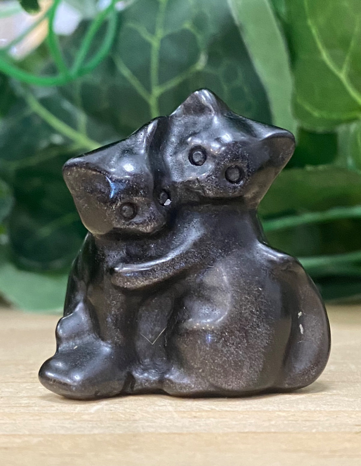 Cats Eye Obsidian Cuddling Cats Carving 3.5cm
