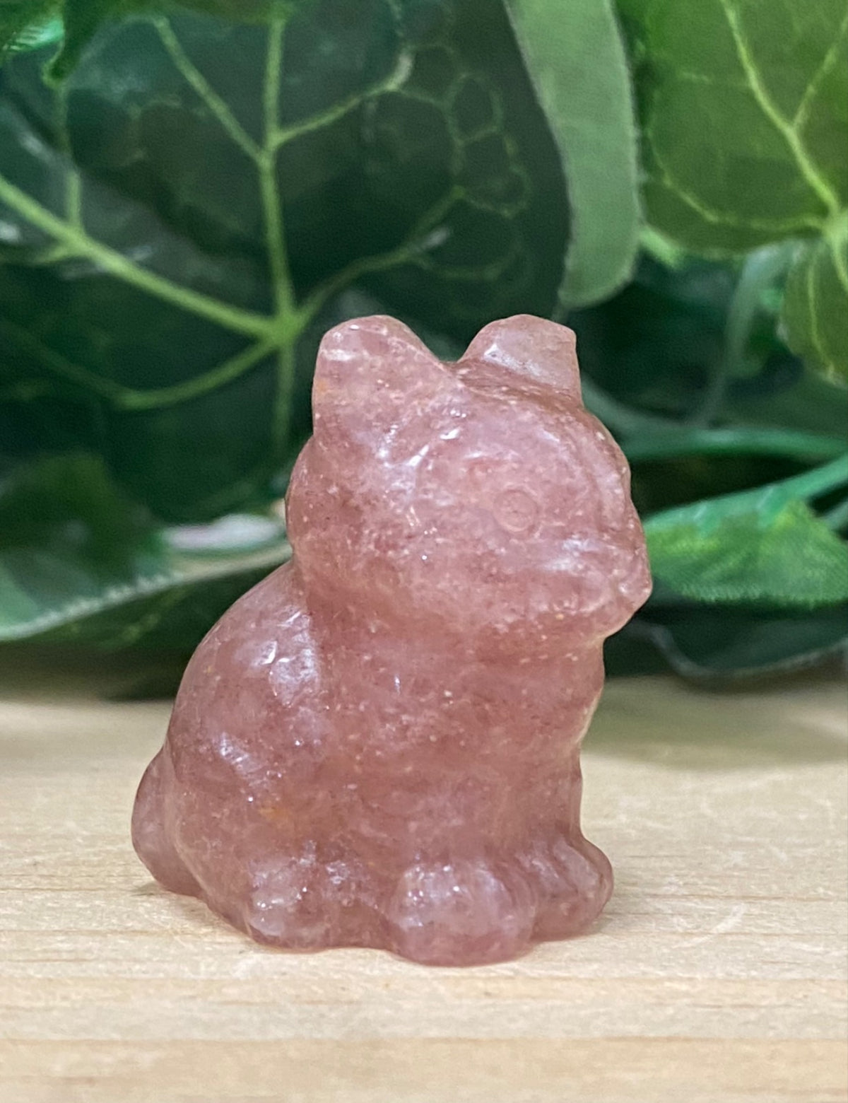 Strawberry Quartz Sitting Cat Carving 3cm