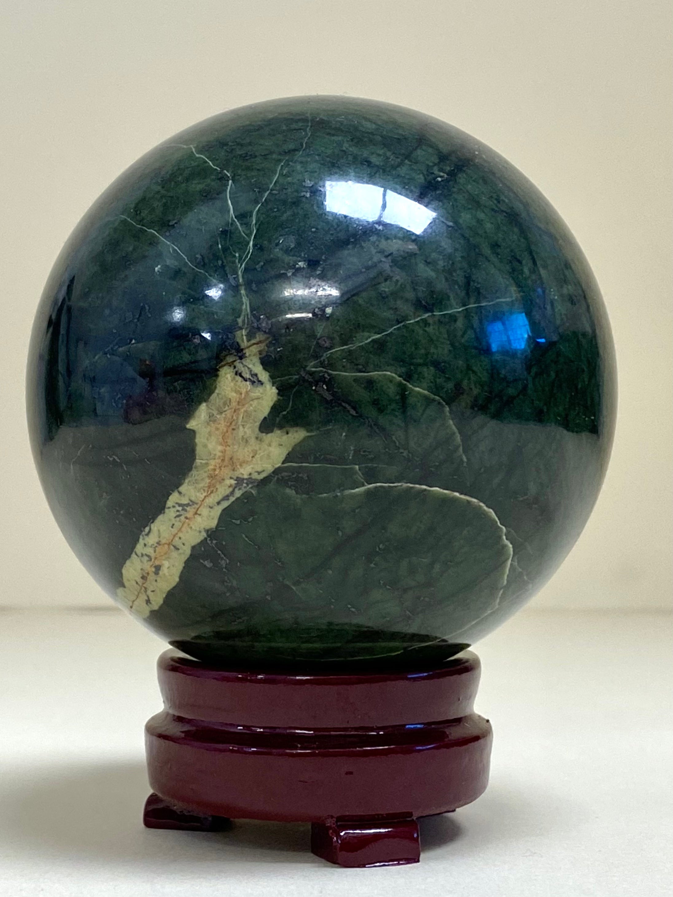 Jade Sphere 7.8cm