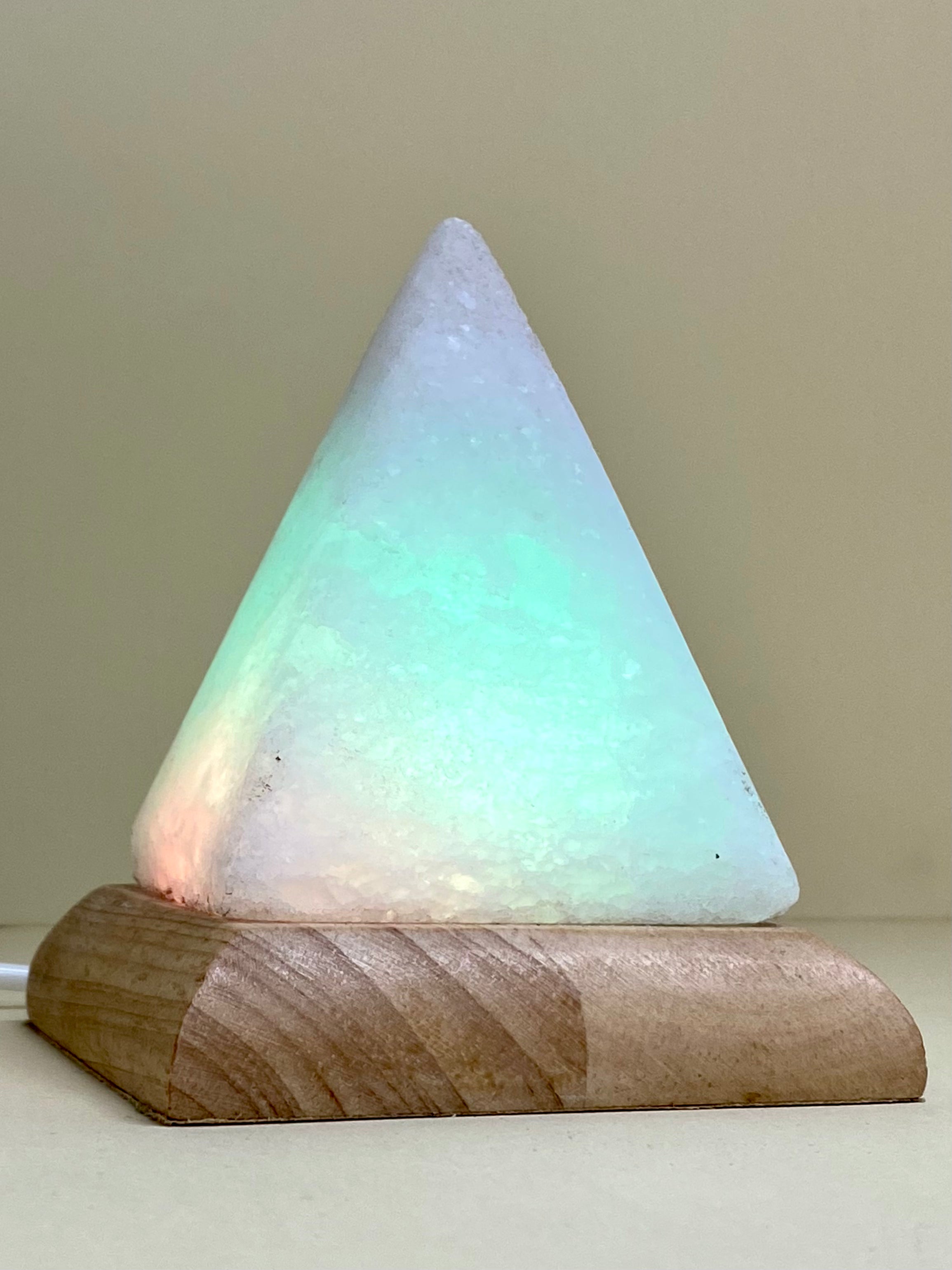 Salt stone USB lamp pyramid RGB