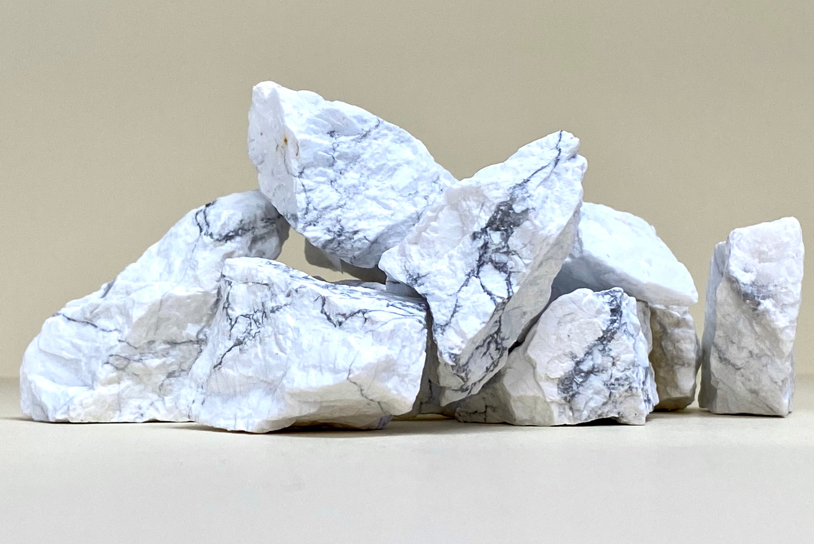 Howlite Raw Chunks