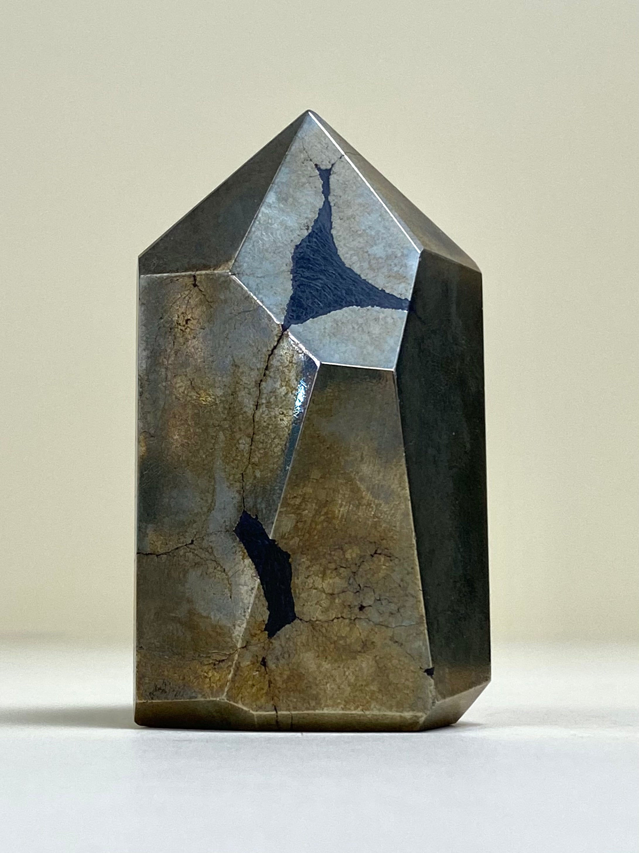 Pyrite point