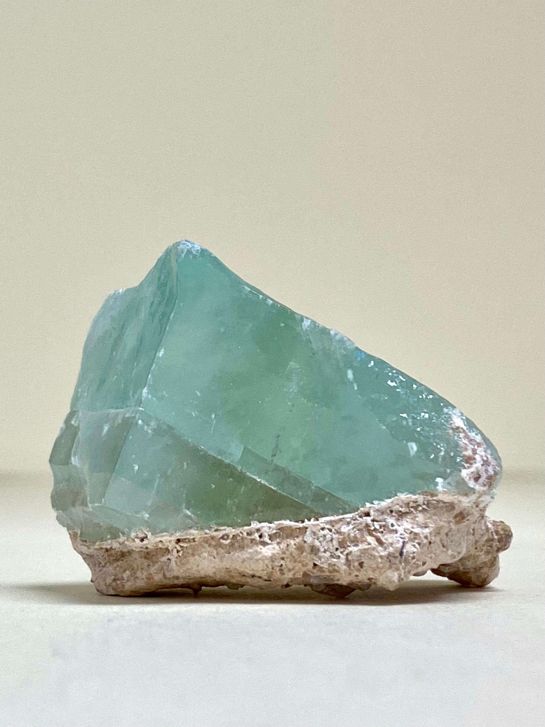 Emerald calcite raw chunk