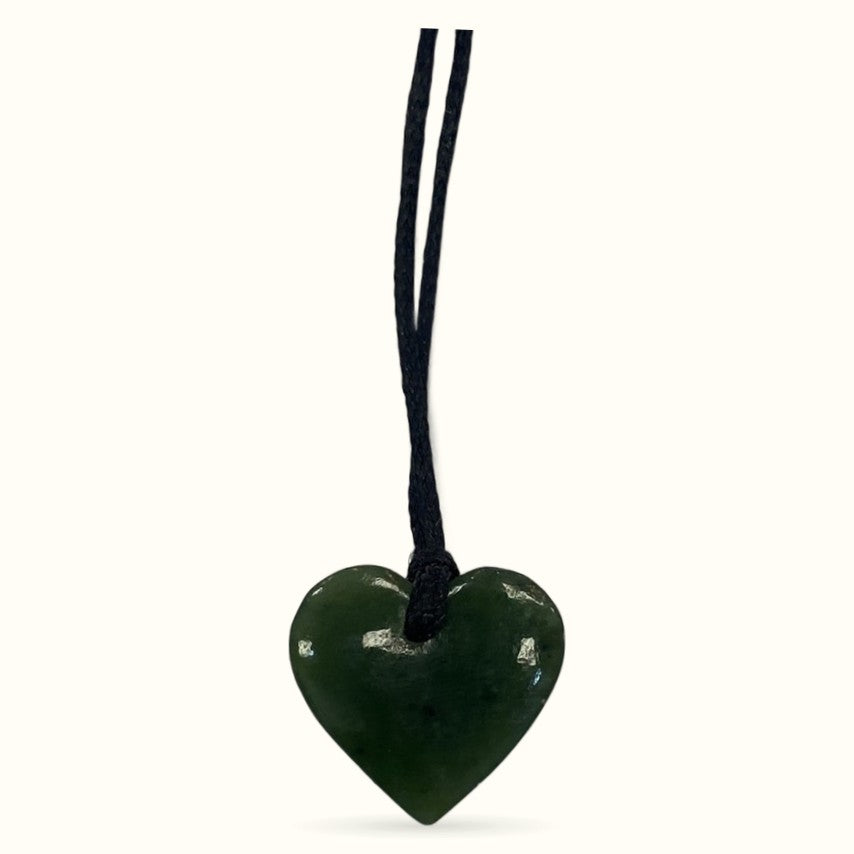 NZ Greenstone heart necklace 20mm